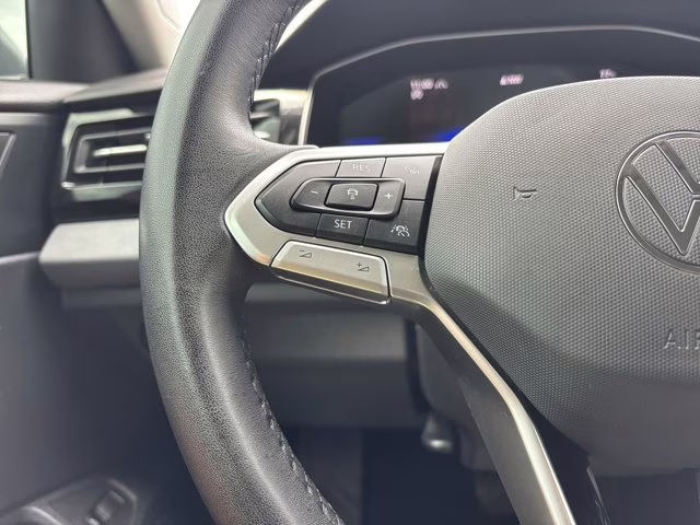 2025 Silver Volkswagen Jetta 1.5T SE FWD Sedan