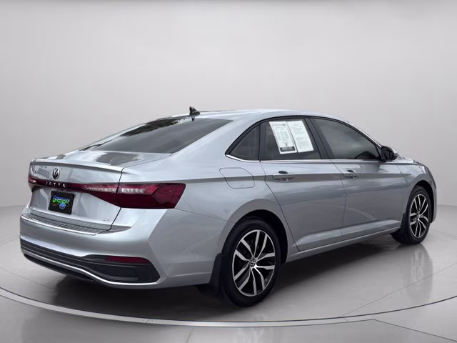 2025 Silver Volkswagen Jetta 1.5T SE FWD Sedan