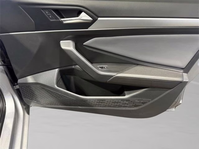 2025 Silver Volkswagen Jetta 1.5T SE FWD Sedan