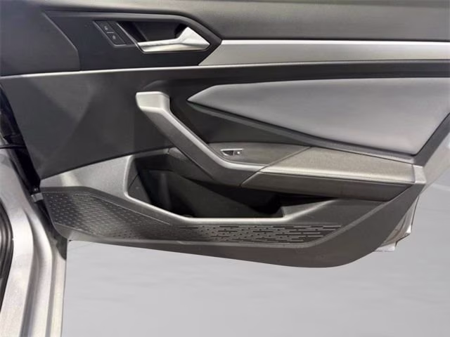 2025 Silver Volkswagen Jetta 1.5T SE FWD Sedan