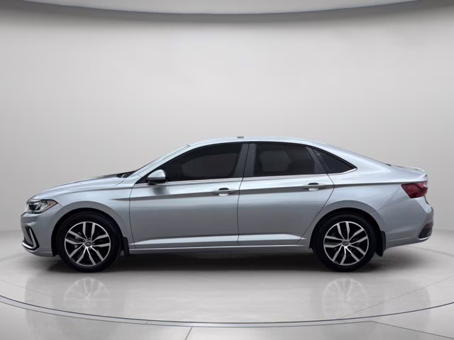 2025 Silver Volkswagen Jetta 1.5T SE FWD Sedan