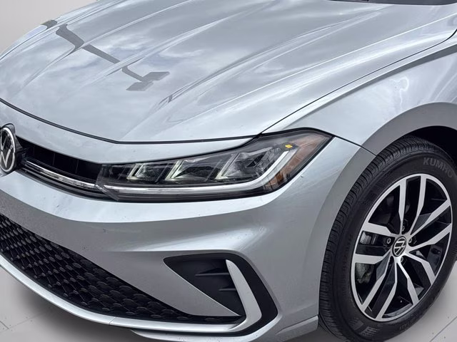 2025 Silver Volkswagen Jetta 1.5T SE FWD Sedan