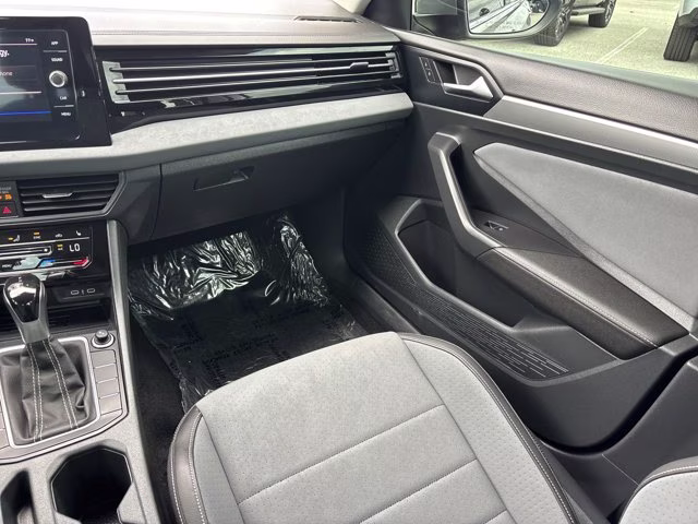2025 Silver Volkswagen Jetta SE FWD Sedan