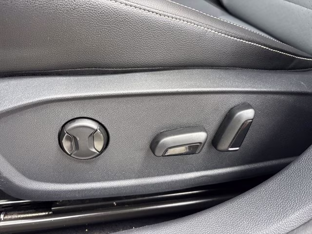 2025 Silver Volkswagen Jetta SE FWD Sedan