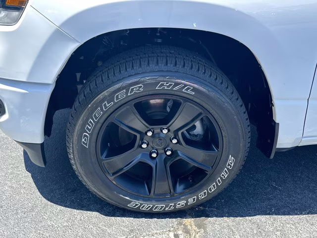 2023 Bright White Clearcoat Ram 1500 Big Horn 4X4 Truck