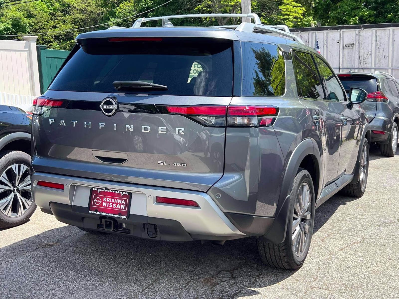 2024 Gray Nissan Pathfinder SL 4WD 4X4 SUV
