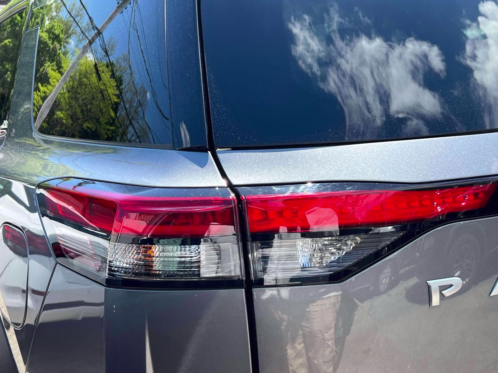 2024 Gray Nissan Pathfinder SL 4WD 4X4 SUV