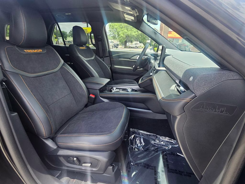 2026 Agate Black Metallic Ford Explorer Tremor 4X4 SUV