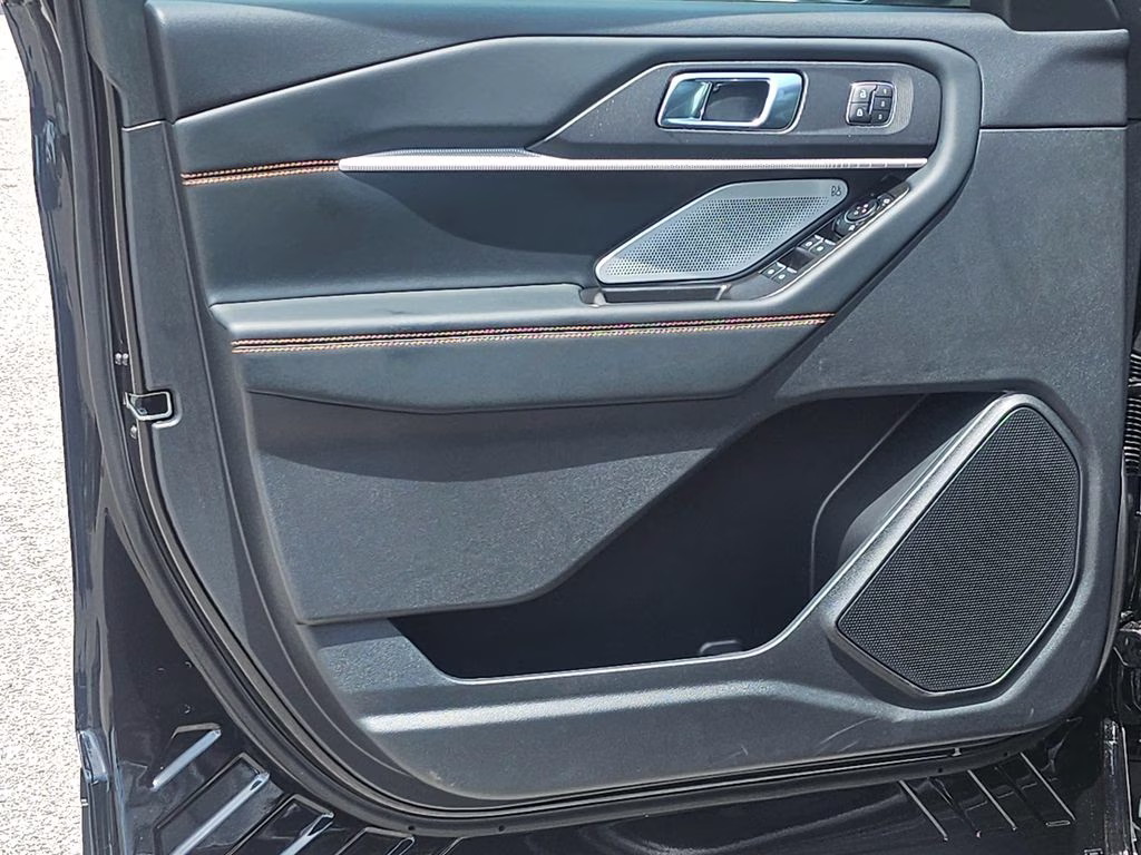 2026 Agate Black Metallic Ford Explorer Tremor 4X4 SUV