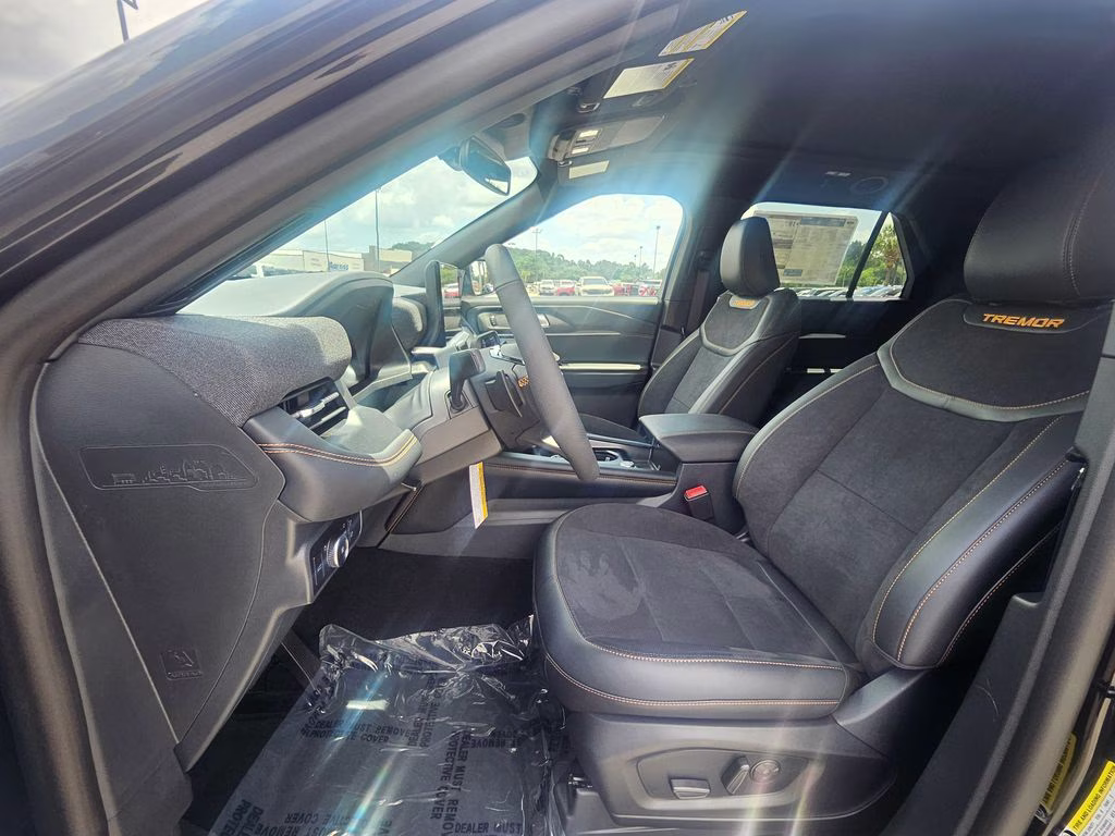 2026 Agate Black Metallic Ford Explorer Tremor 4X4 SUV