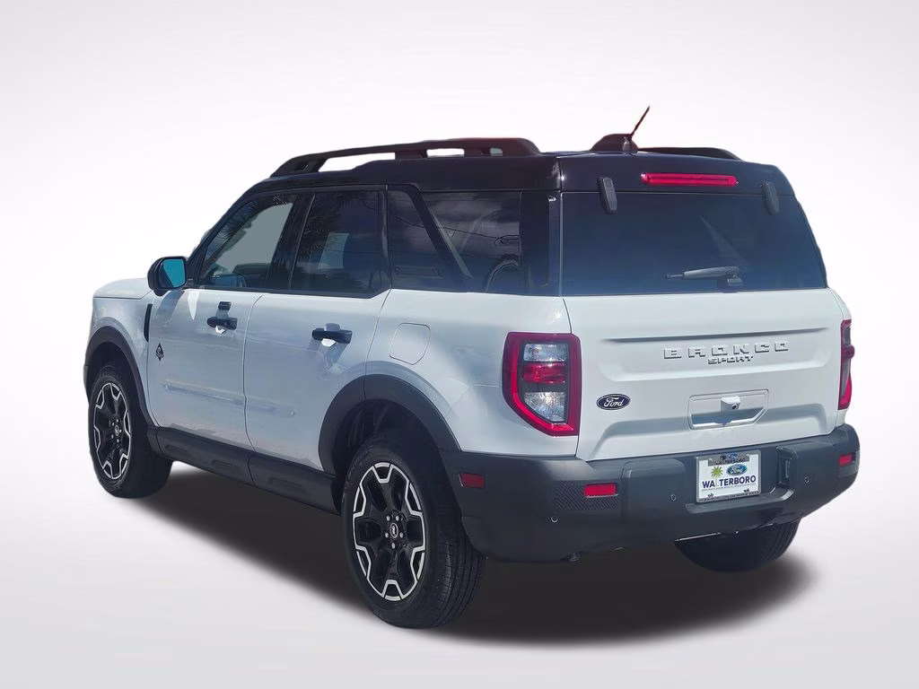 2026 Oxford White Ford Bronco Sport Outer Banks 4X4 SUV