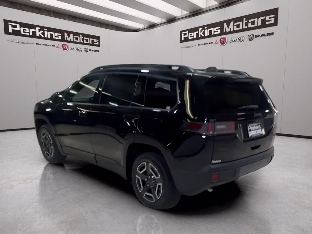 2026 Diamond Black Crystal Pearlcoat Jeep Cherokee Limited 4X4 SUV
