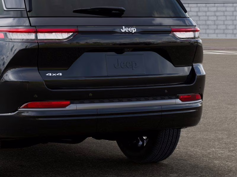 2026 Diamond Black Crystal Pearlcoat Jeep Grand Cherokee Limited Reserve 4X4 SUV
