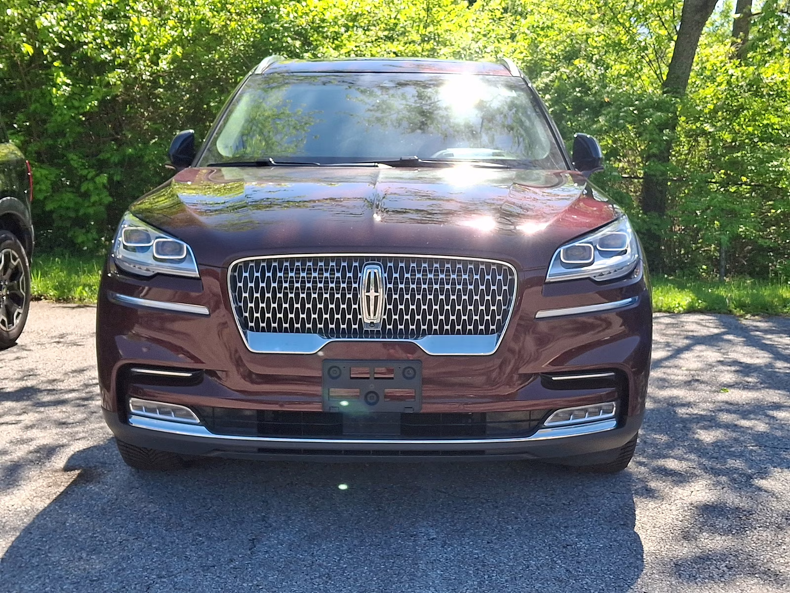 2022 Burgundy Velvet Metallic Tinted Clearcoat Lincoln Aviator Reserve AWD