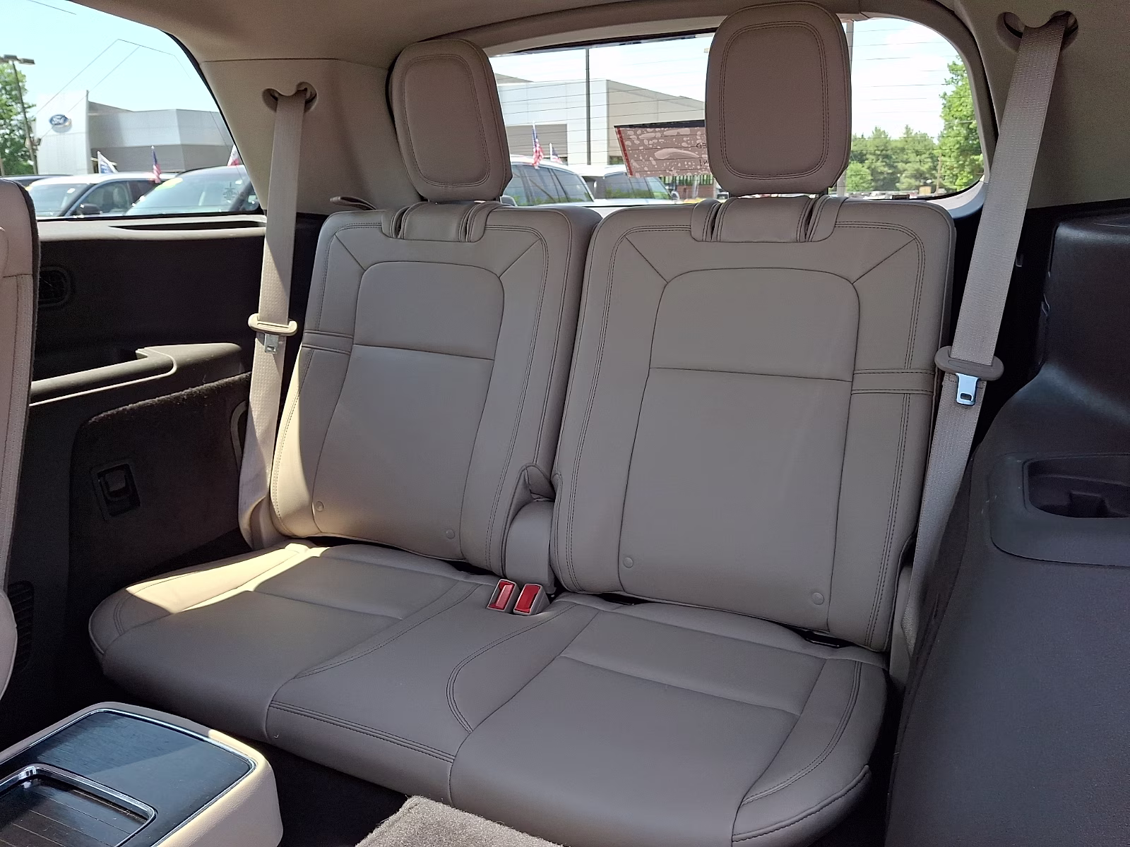 2022 Burgundy Velvet Metallic Tinted Clearcoat - R3 Lincoln Aviator Reserve AWD