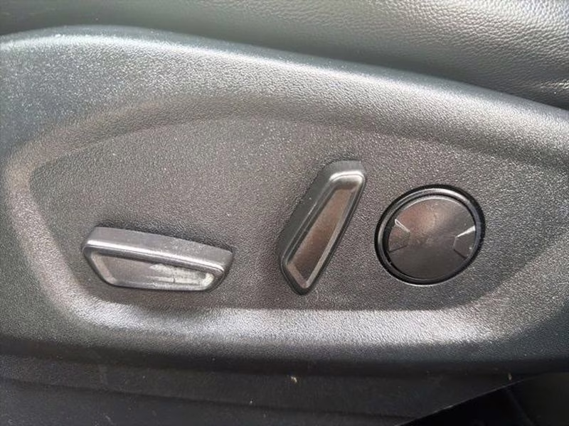 2019 White Platinum Metallic Tri-Coat Ford Explorer Sport 4X4 SUV