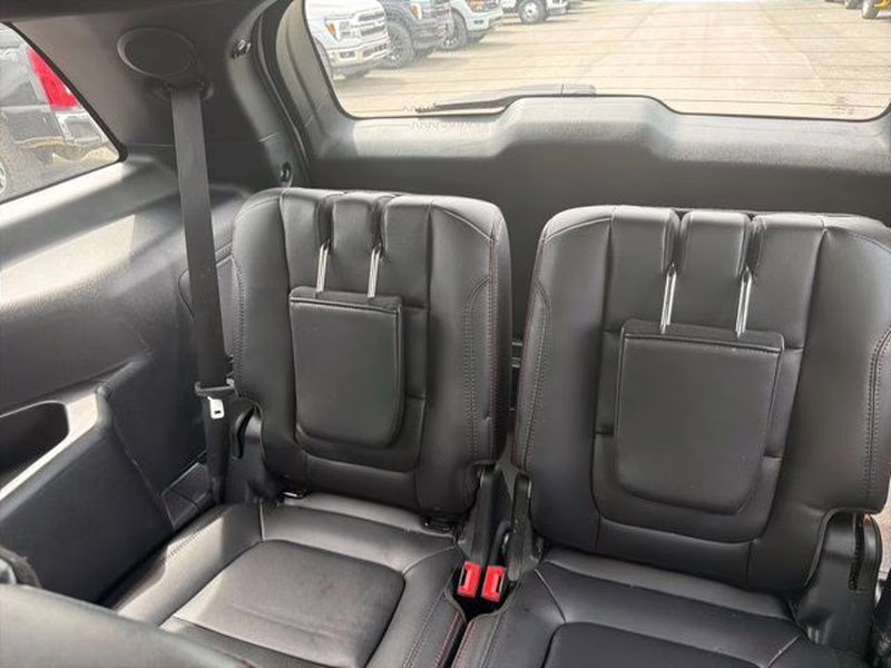 2019 White Platinum Metallic Tri-Coat Ford Explorer Sport 4X4 SUV