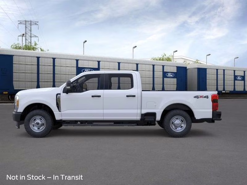 2026 Oxford White Ford Super Duty F-250 SRW XL 4X4 Truck