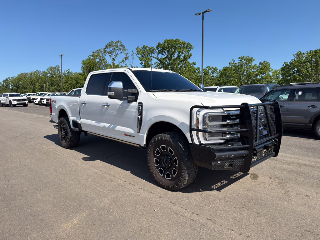 2024 Star White Metallic Tri-Coat Ford Super Duty F-250 SRW Platinum 4X4 Truck