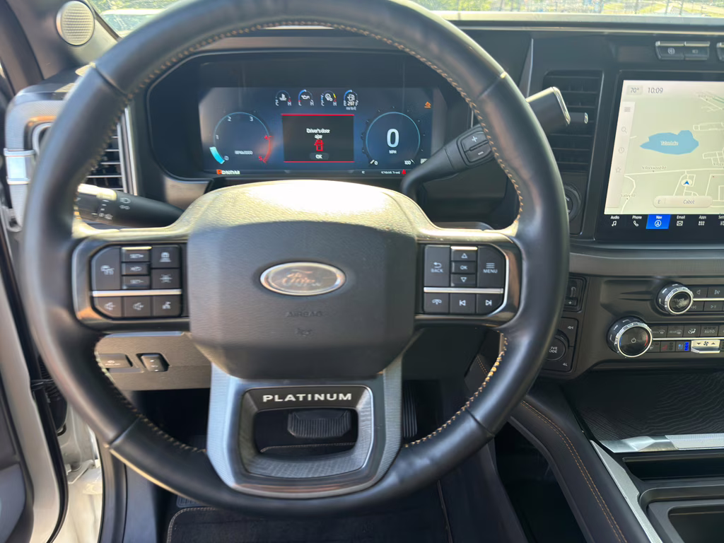 2024 Star White Metallic Tri-Coat Ford Super Duty F-250 SRW Platinum 4X4 Truck