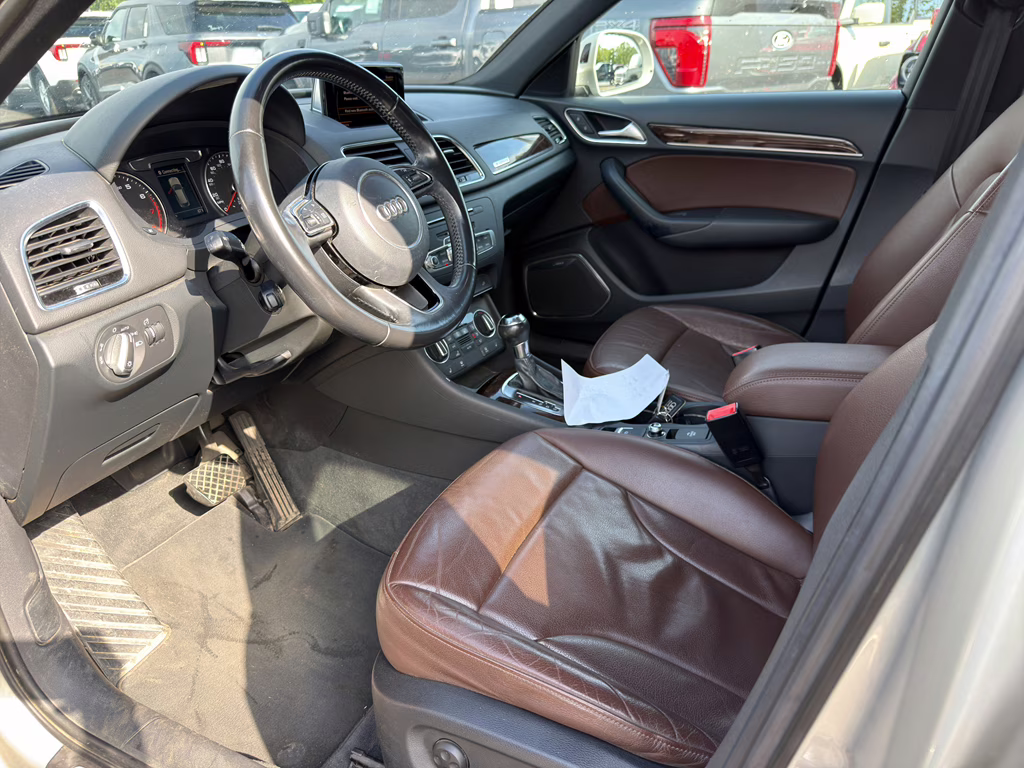 2017 Florett Silver Metallic Audi Q3 Prestige AWD SUV