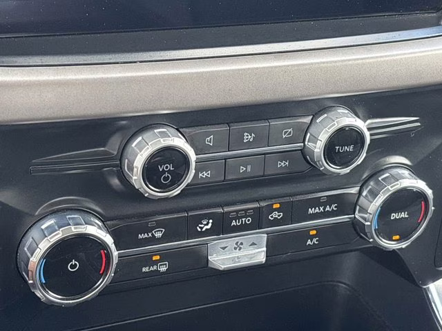 2024 Avalanche Ford F-150 XLT 4X4 Truck