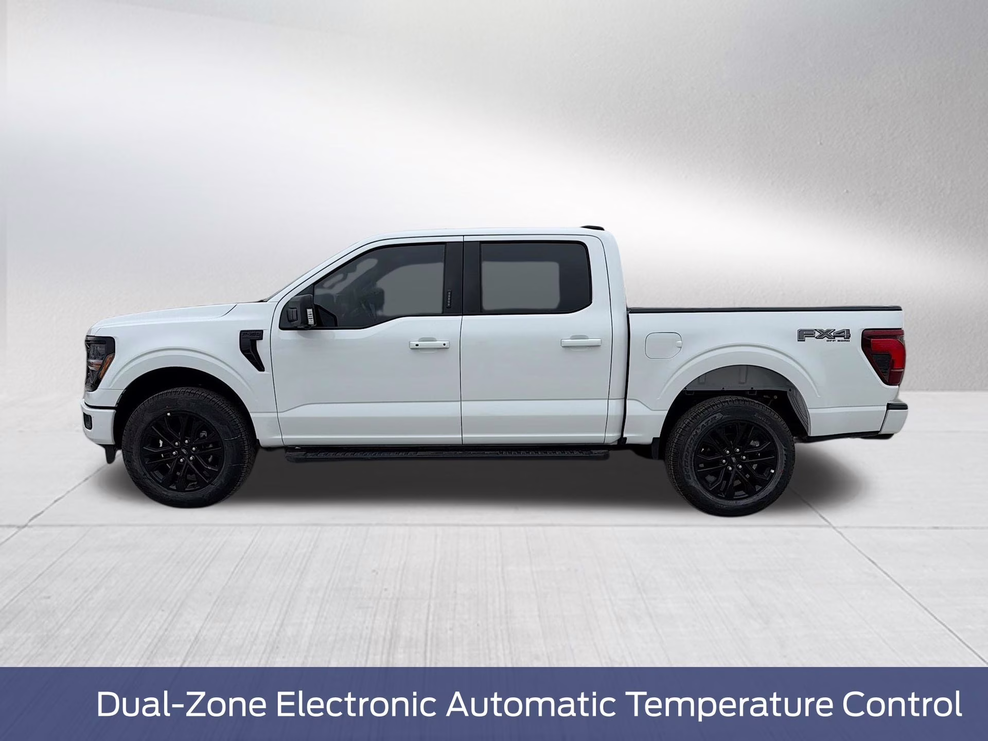 2026 Oxford White Ford F-150 XLT 4X4 Truck