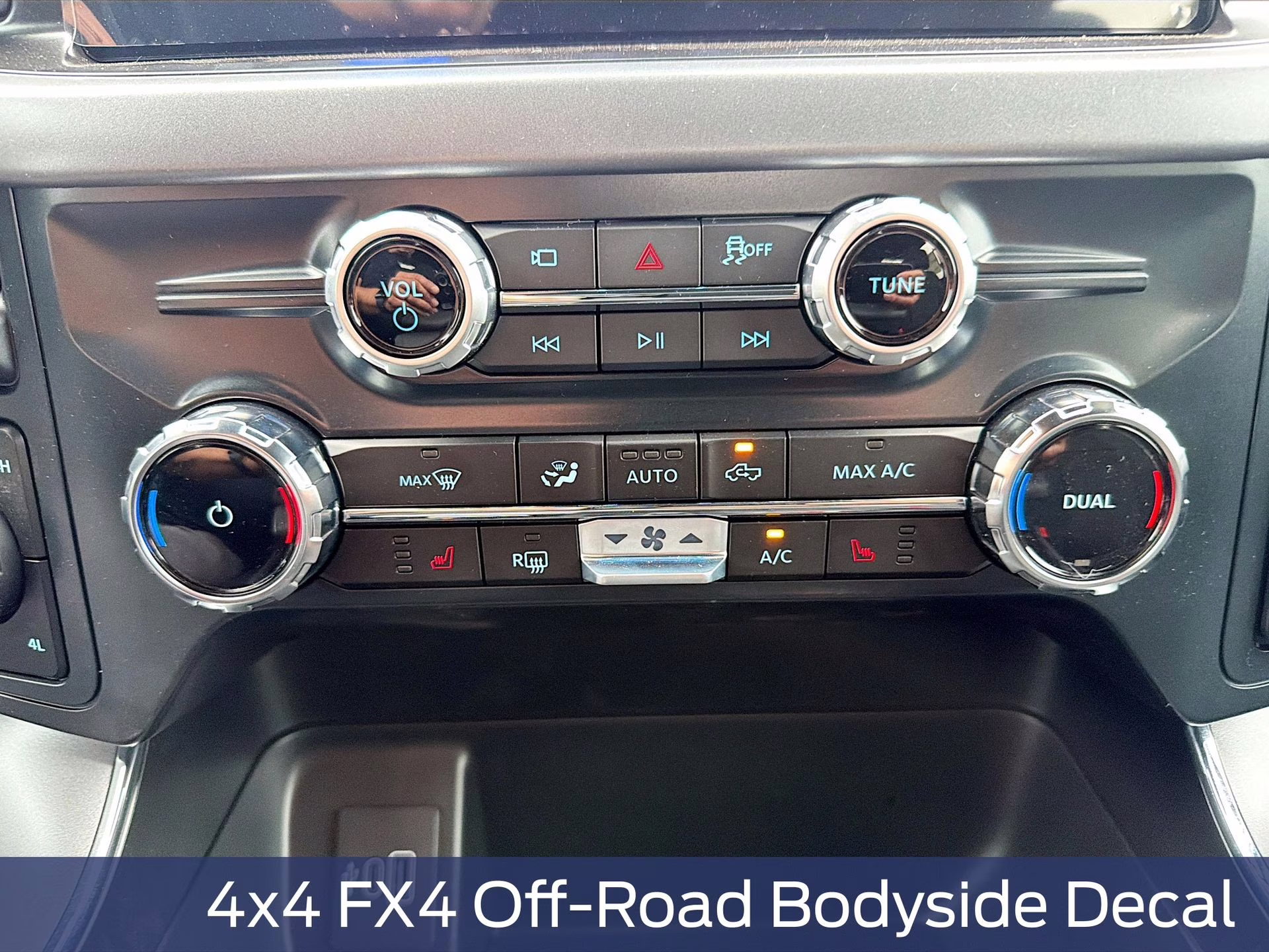 2026 Oxford White Ford F-150 XLT 4X4 Truck
