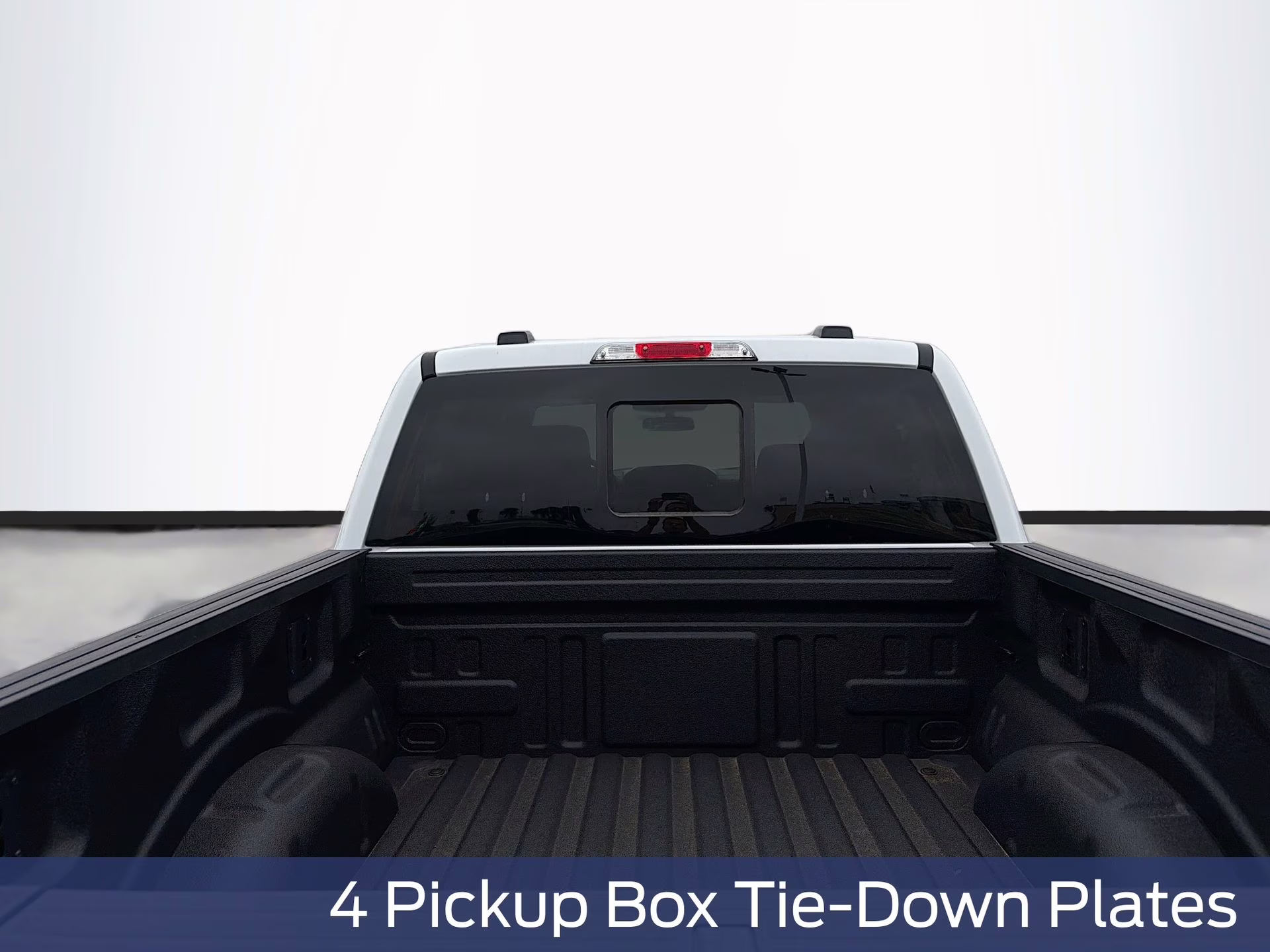 2026 Oxford White Ford F-150 XLT 4X4 Truck