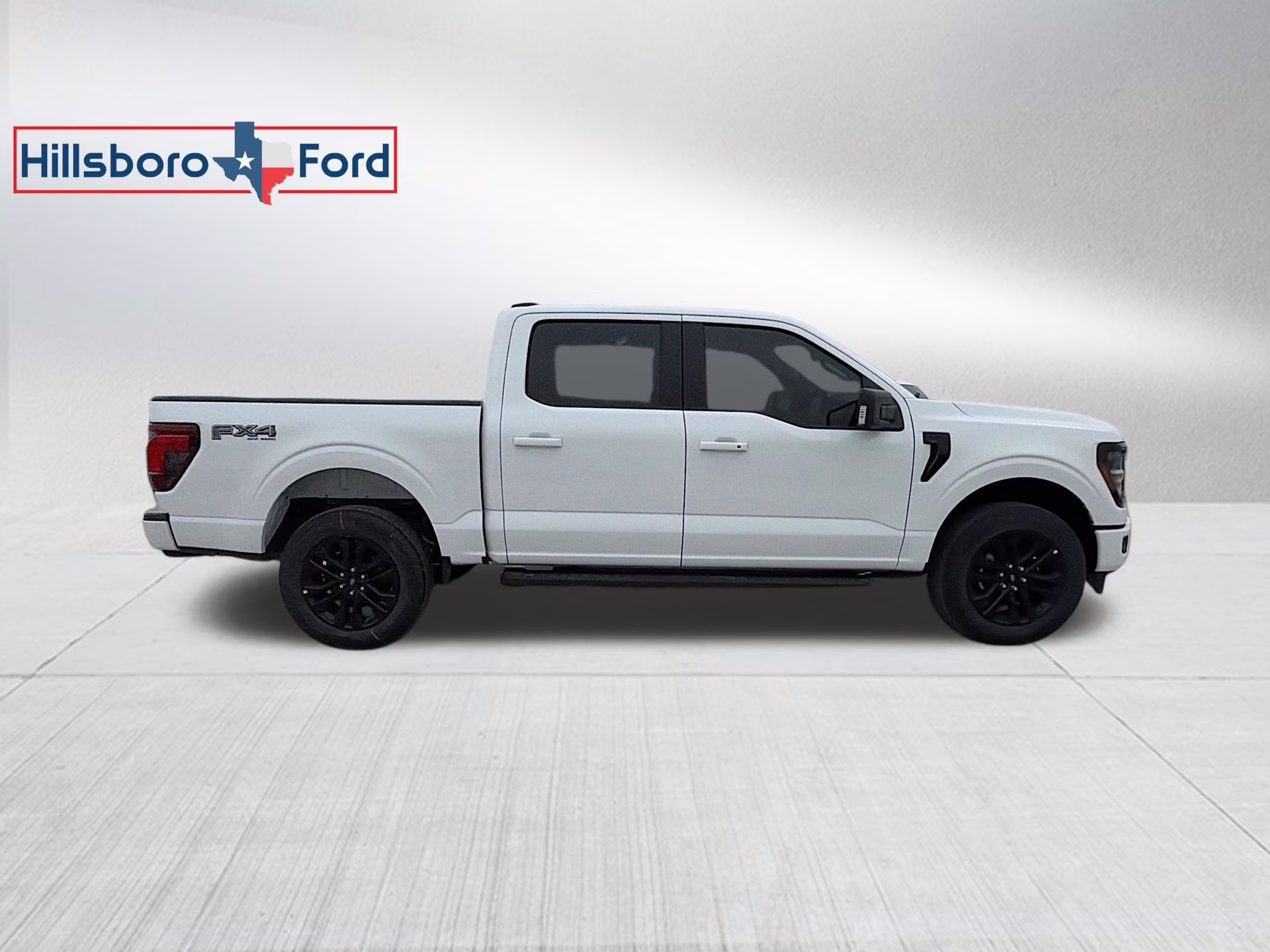 2026 Oxford White Ford F-150 XLT 4X4 Truck
