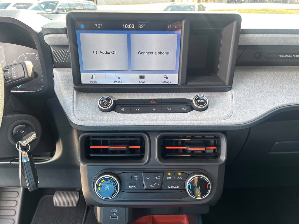 2023 Iconic Silver Metallic Ford Maverick XLT FWD Truck