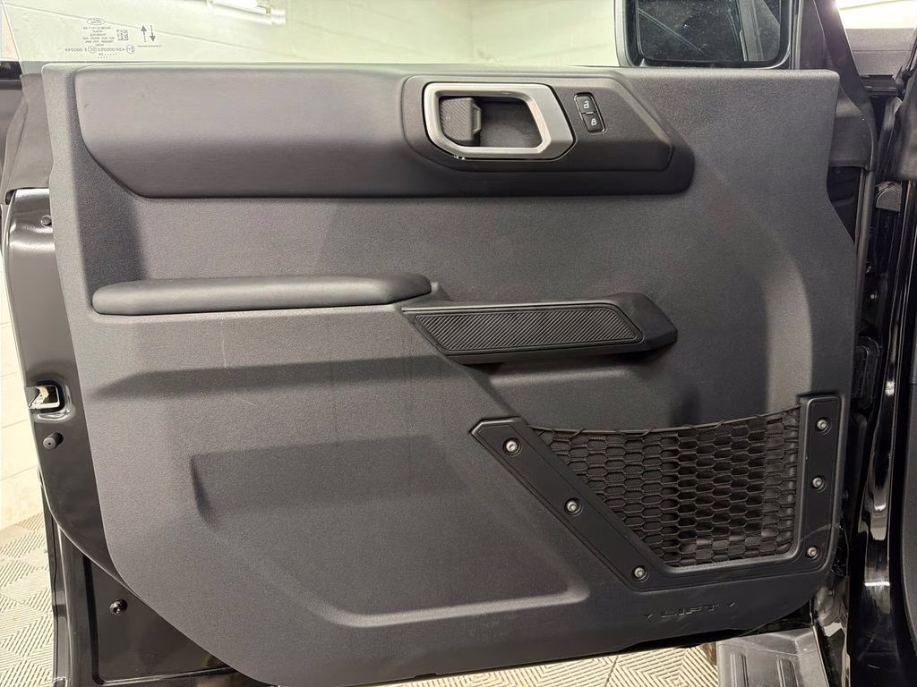 2026 SHADOW BLACK Ford Bronco Outer Banks 4X4 SUV