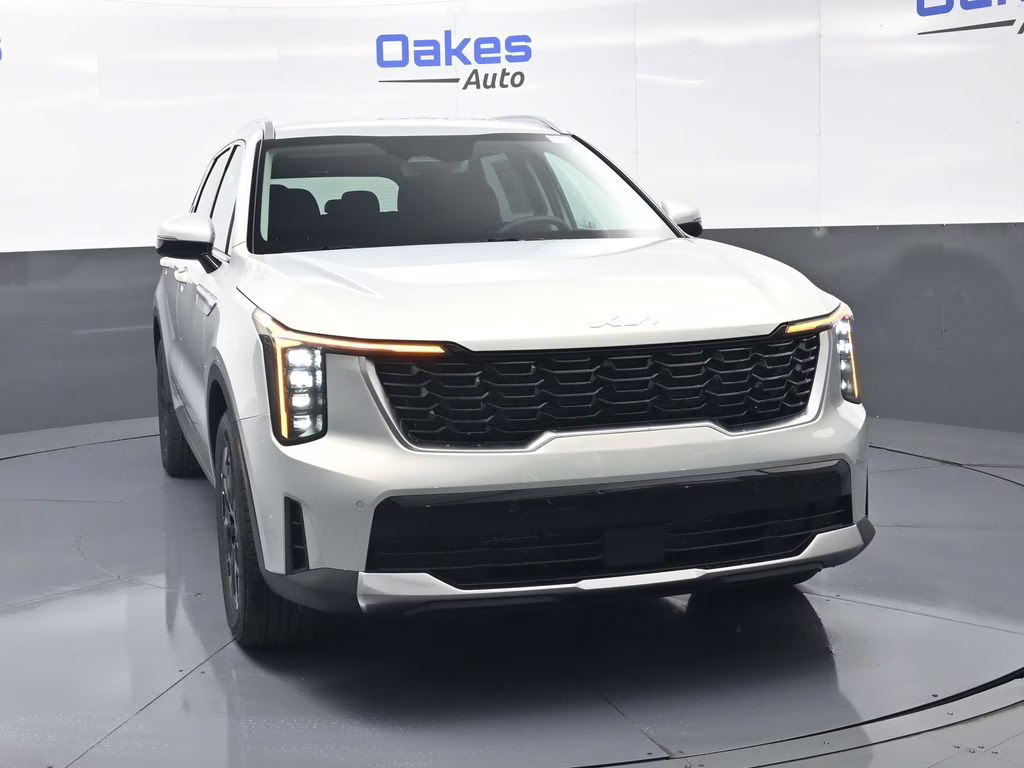 2026 Ivory Silver Kia Sorento S FWD SUV