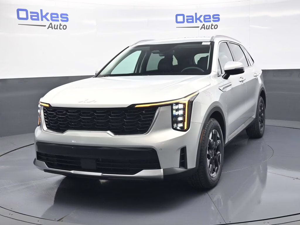 2026 Ivory Silver Kia Sorento S FWD SUV