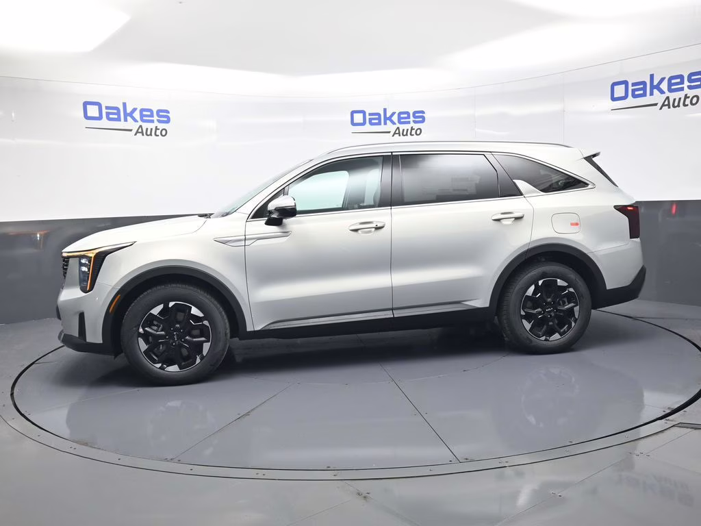 2026 Ivory Silver Kia Sorento S FWD SUV