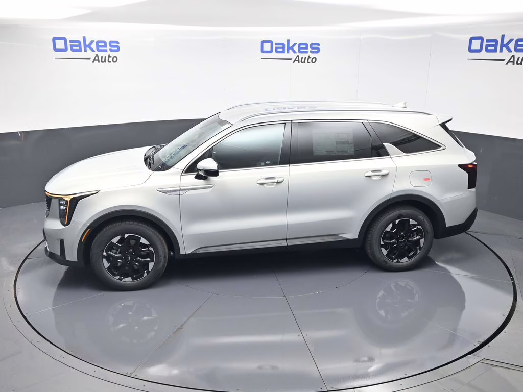 2026 Ivory Silver Kia Sorento S FWD SUV