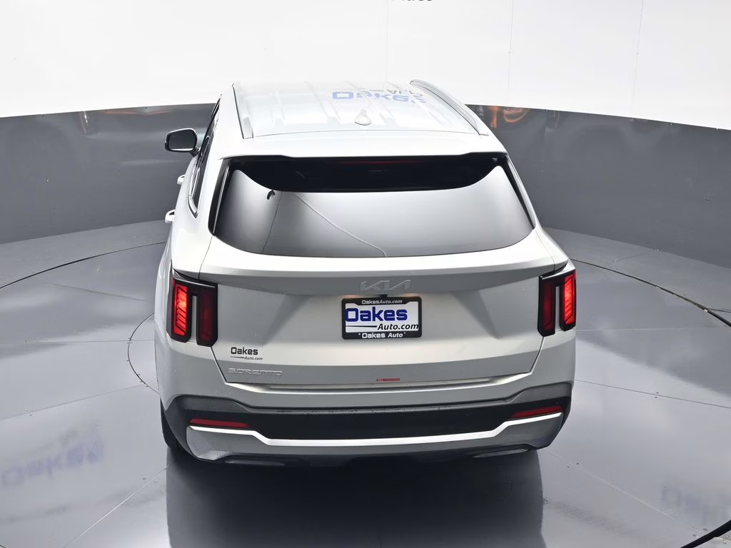 2026 Ivory Silver Kia Sorento S FWD SUV