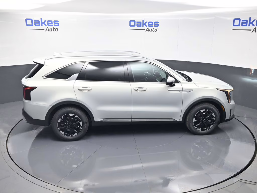 2026 Ivory Silver Kia Sorento S FWD SUV