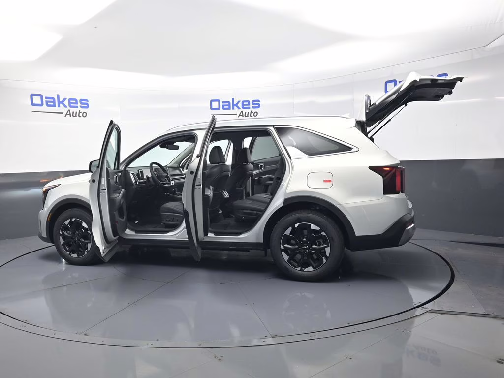 2026 Ivory Silver Kia Sorento S FWD SUV
