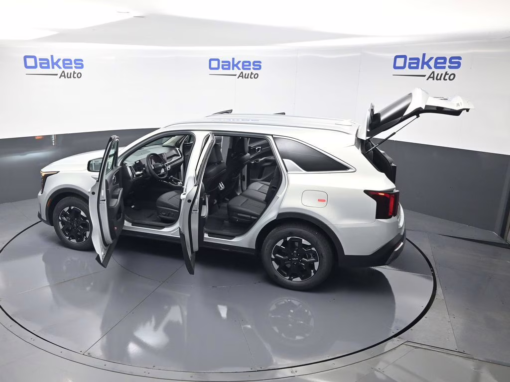 2026 Ivory Silver Kia Sorento S FWD SUV
