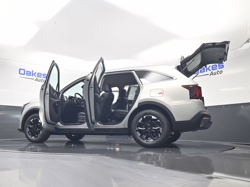 2026 Ivory Silver Kia Sorento S FWD SUV