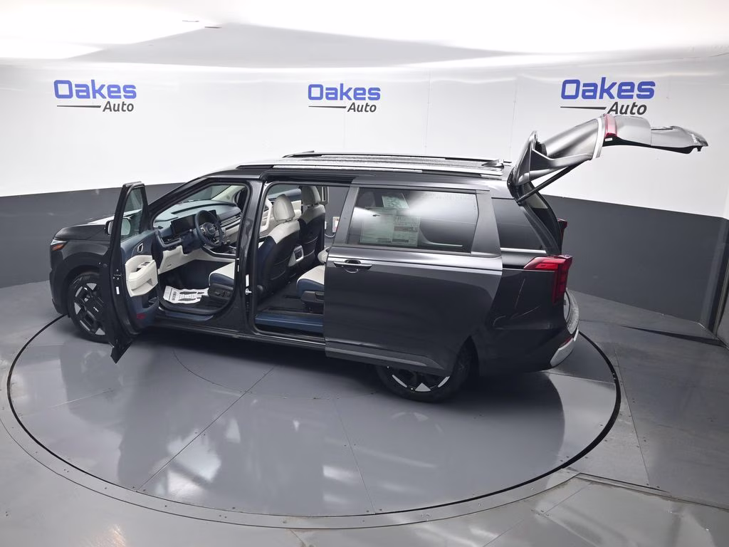 2026 Panthera Metal Kia Carnival EX FWD Van