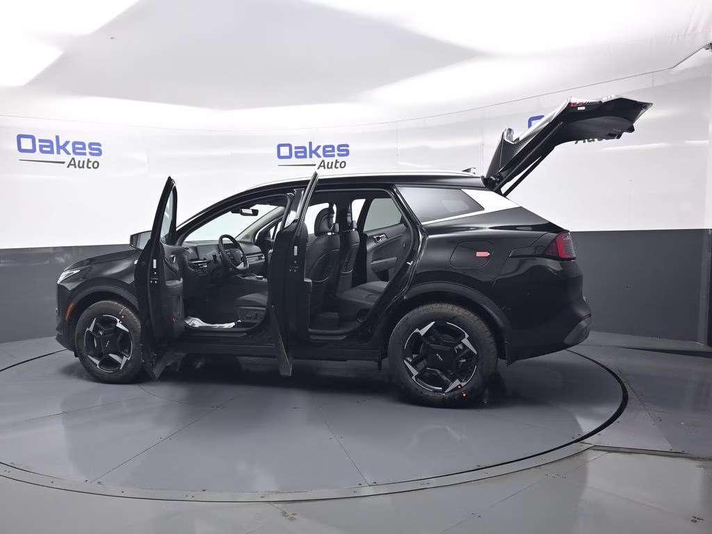 2026 Fusion Black Kia Sportage Hybrid EX AWD SUV