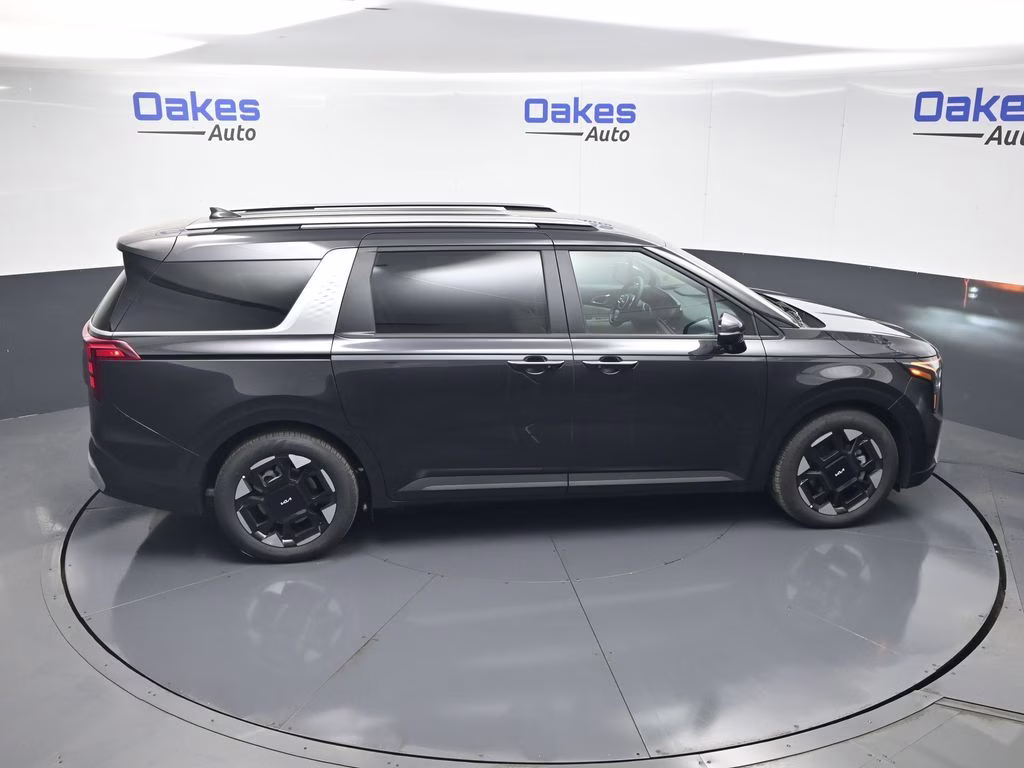 2026 Panthera Metal Kia Carnival EX FWD Van