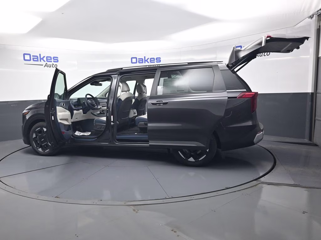 2026 Panthera Metal Kia Carnival EX FWD Van