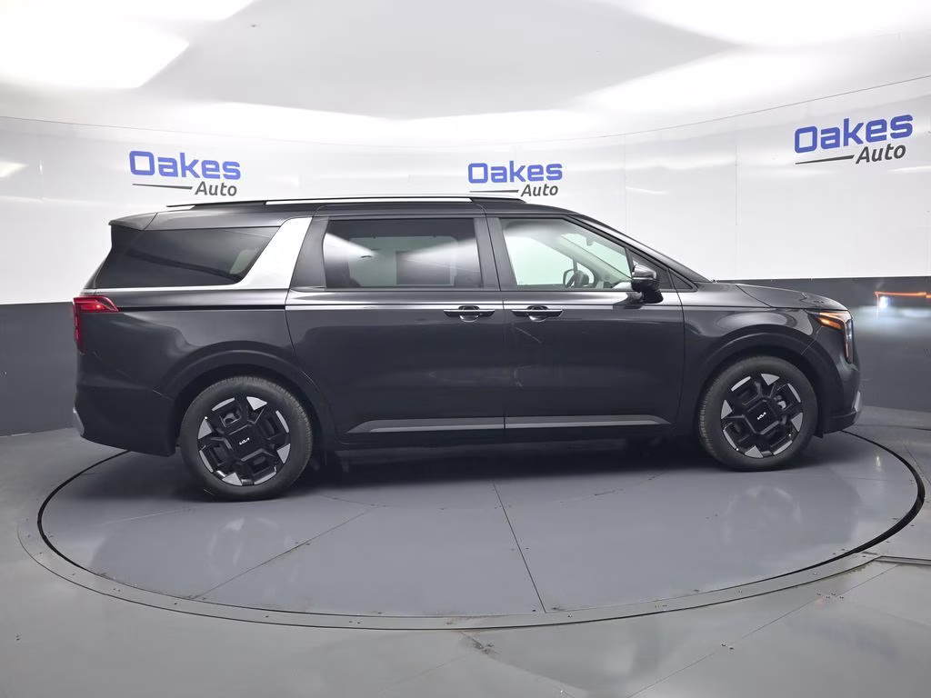 2026 Panthera Metal Kia Carnival EX FWD Van