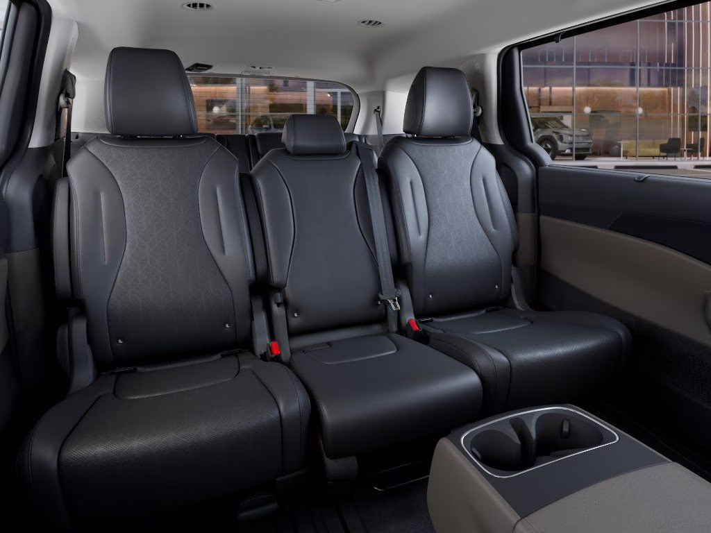 2026 Aurora Black Pearl Kia Carnival EX FWD Van