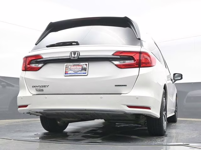 2023 White Honda Odyssey Touring FWD Van