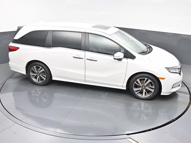 2023 White Honda Odyssey Touring FWD Van