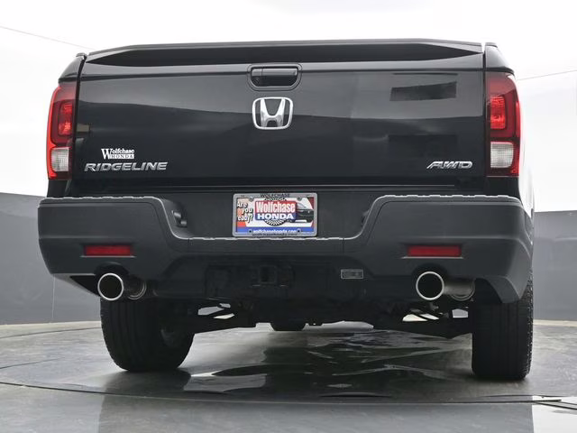2023 Black Honda Ridgeline RTL AWD Truck